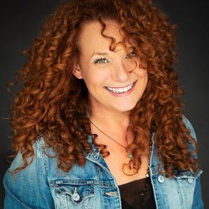 Meet your Posher, Rena